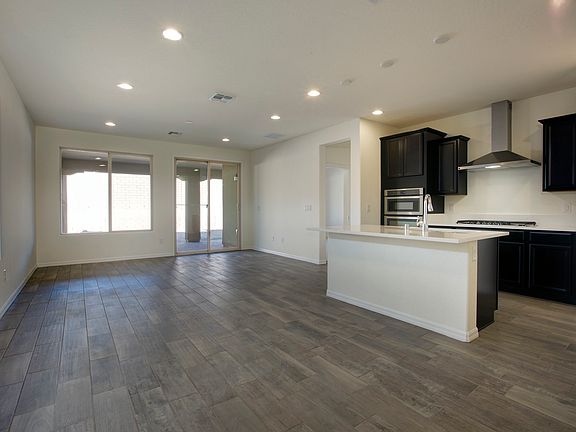 5th image of 123 Berneri Dr