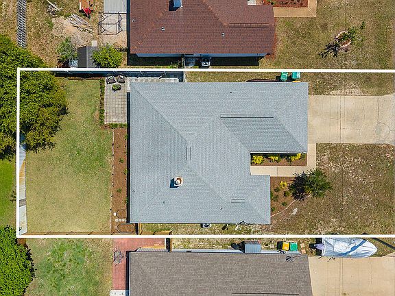 2nd image of 782 Pearl Sand Dr