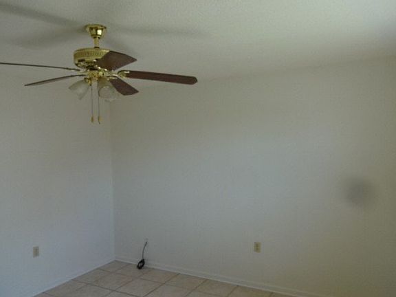 4th image of 4709 Shalimar Dr