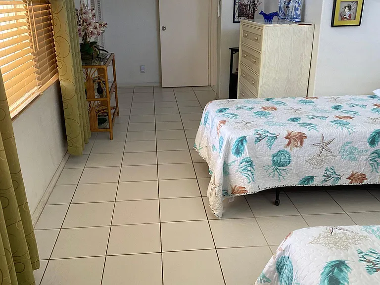 2nd bedroom.