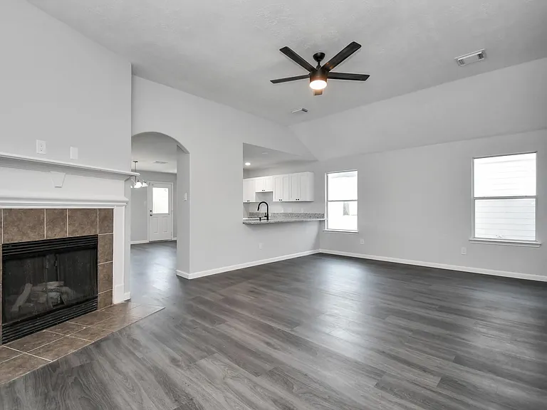 21602 Ornella Cir — Photo 4