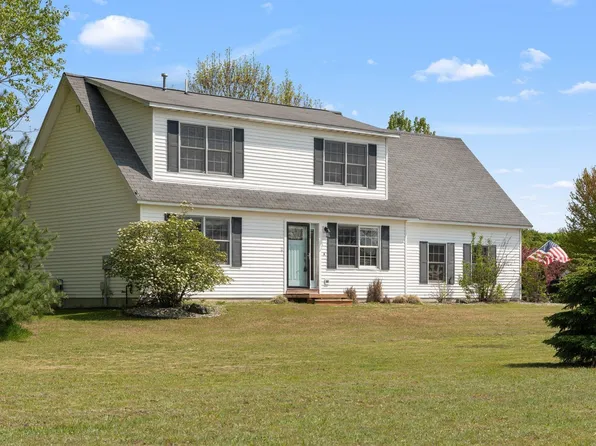 5225 Gauthier Ln, Traverse City, MI 49684