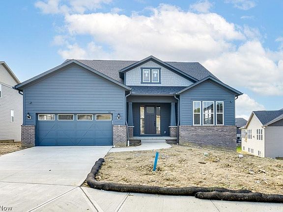 3rd image of 511 Silver Lake Dr