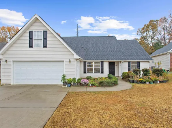 104 Lauren Wood Cir, Taylors, SC 29687