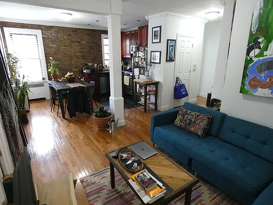 Rented by Voro New York | media 23