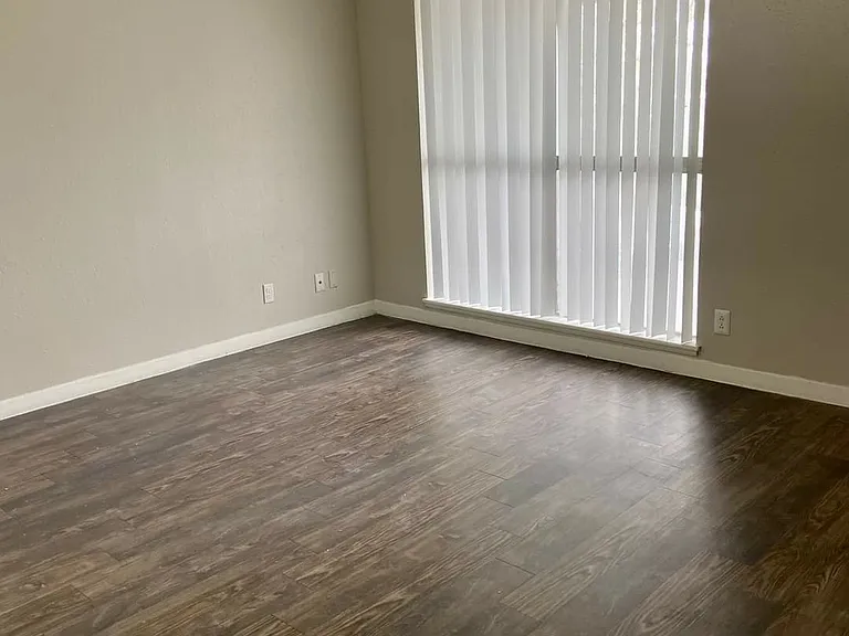 4443 Ocean Dr — Photo 13