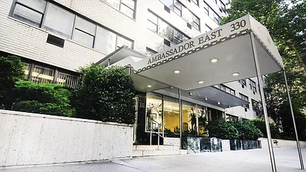 Rented by Manhattan Realty Group