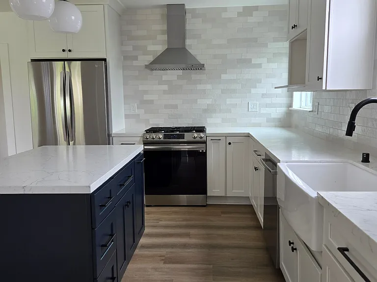 1509 E Elizabeth St — Photo 5