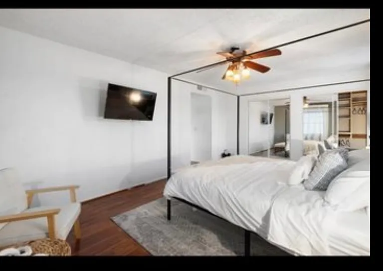 3721 W Waltann Ln — Photo 10