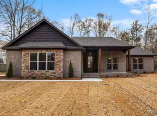 124 Fawn Dr, Clanton, AL 35045