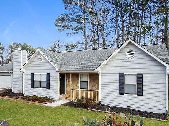 3rd image of 4050 Evelyn Dr