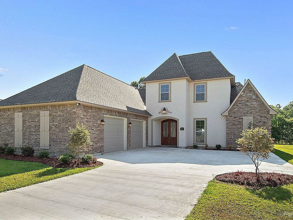 1st image of 15945 Redstone Dr