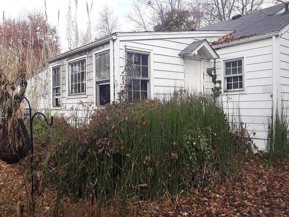 2nd image of 3754 Illinois Ave