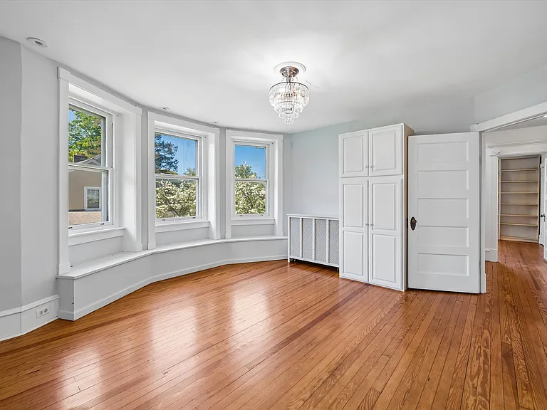 416 E Athens Ave — Photo 19