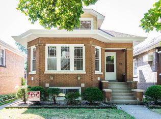 1528 Clarence Ave, Berwyn, IL 60402