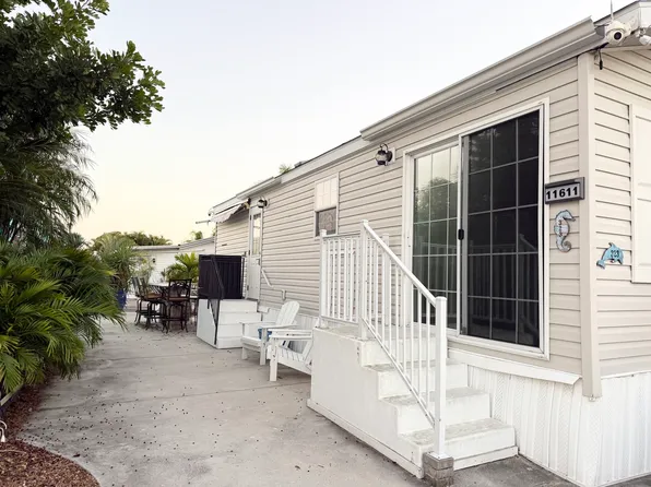 11611 Dawn Cowrie Dr #323, Fort Myers, FL 33908