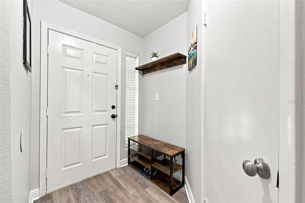1 bed, 1.0 bath, 684 sqft, $2,200 — Photo 4
