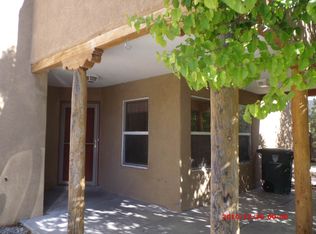 6728 Camino Rojo, Santa Fe, NM 87507