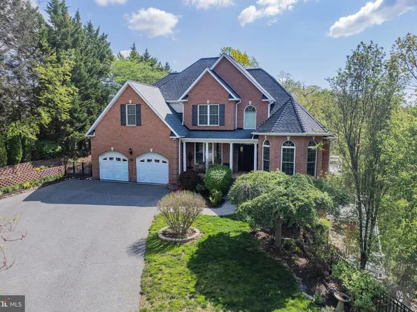 890 Sumner Ct, Westminster, MD 21158