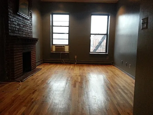 Rented by ZealEstate Group Inc | media 19