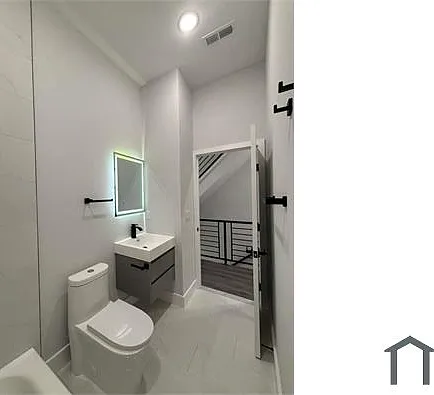 1938 N 22nd St #3 — Photo 12