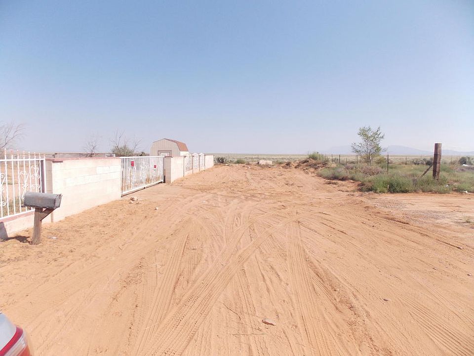 1st image of 3 Christina Ln