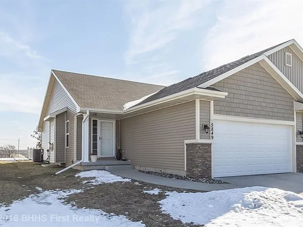 5849 NW 50th St, Johnston, IA 50131