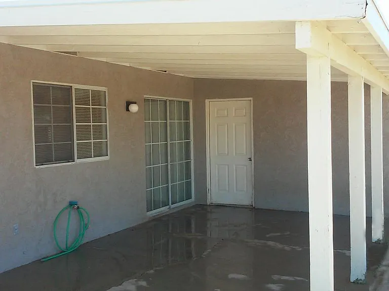 8461 Ironwood Ave — Photo 3
