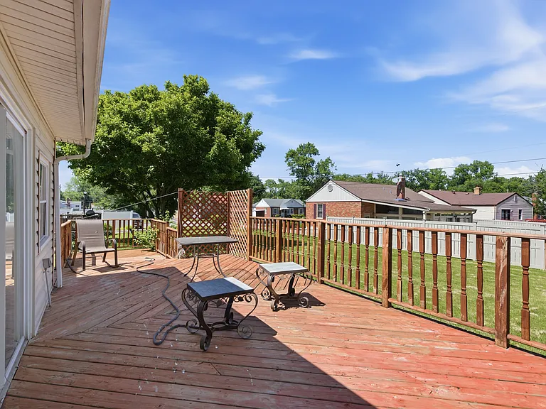 1330 S New Florissant Rd — Photo 28