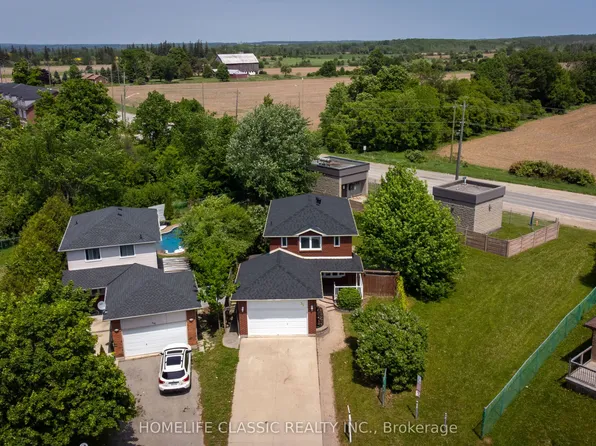 32 Rosenfeld Dr, Barrie, ON L4M 5X2