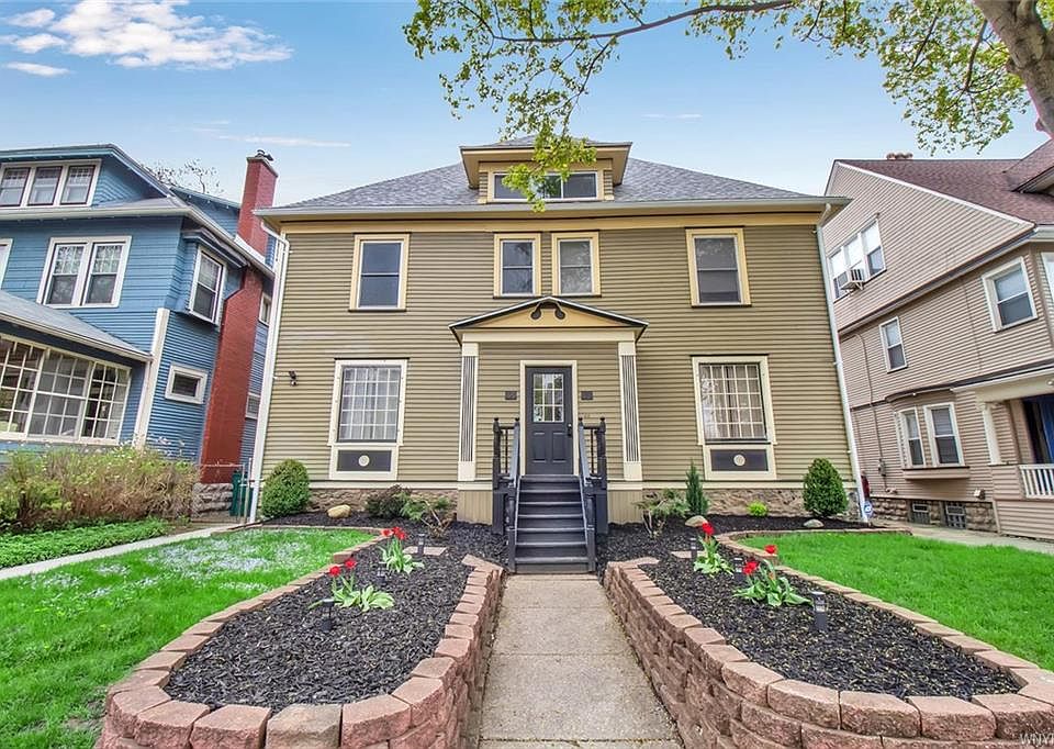 1st image of 67 Crescent Ave