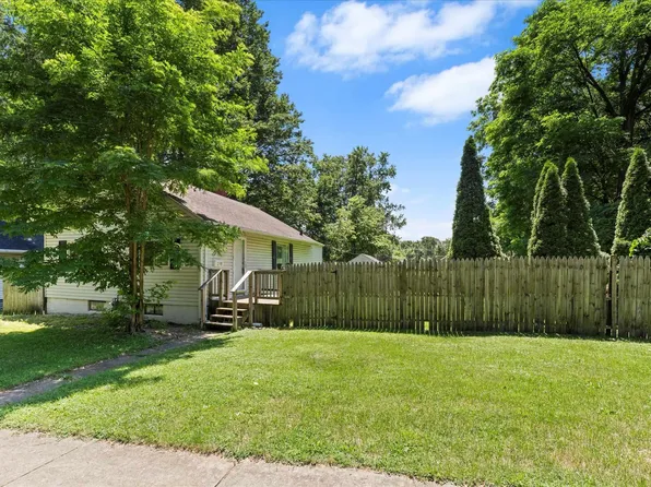 1218 Kinyon St, South Bend, IN 46616