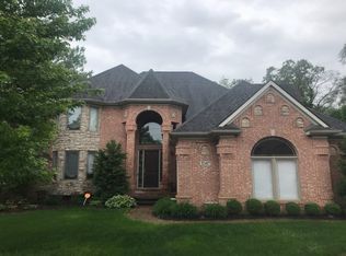 32417 Maria Ct, Livonia, MI 48152