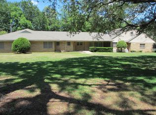 1009 Brook Dr, Kilgore, TX 75662