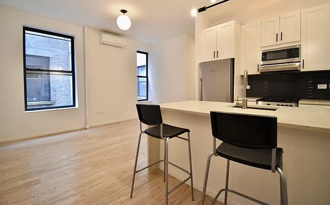 Rented by New Holland Residences | media 40