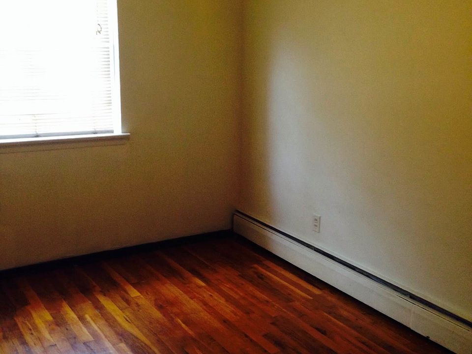 1st image of 1138 E 108th St #1