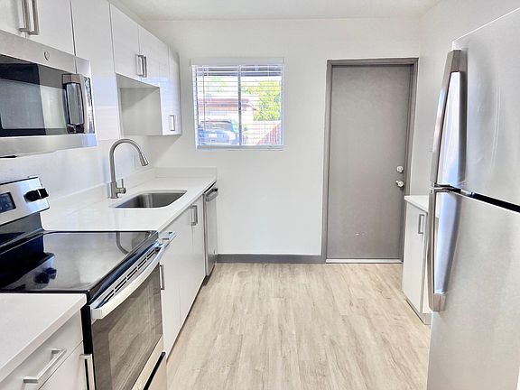 5th image of 2035 E Turney Ave #2E