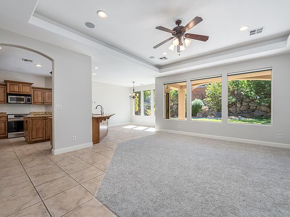 5th image of 584 E Price Hills Dr