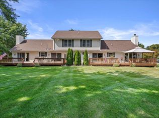 W380N6368 Florence Ln #W380N6370, Oconomowoc, WI 53066