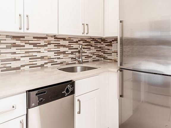 4th image of 55 W 14th St APT 14E