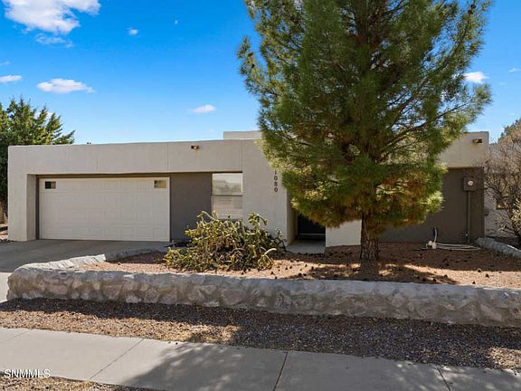 2nd image of 1080 Candeleras St