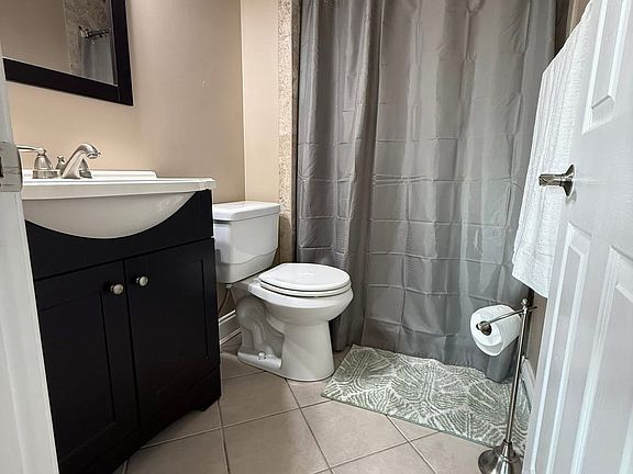 Master Bath. Stand up Shower