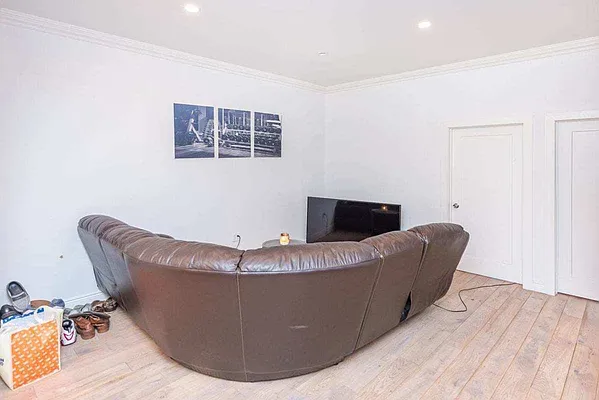 Rented by Ramo Properties LLC | media 31