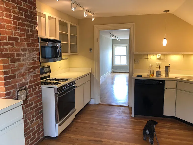 36 Greenough Ave #3 — Photo 4