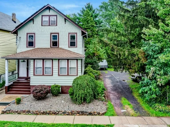 135 Columbus Pl, Roselle Park Boro, NJ 07204