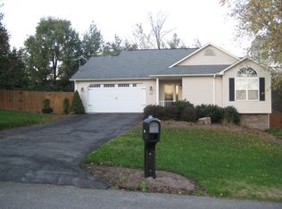 108 Fink Dr, Johnson City, TN 37604