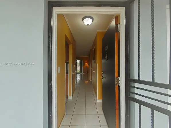 3001 SW 2nd St APT 104C, Miami, FL 33135