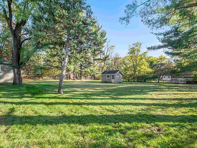 17306 Douglas Rd — Photo 24