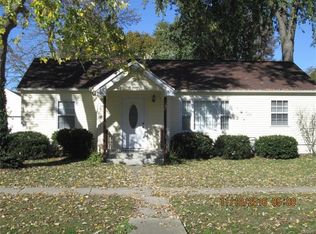 1791 Methodist St, Carlyle, IL 62231