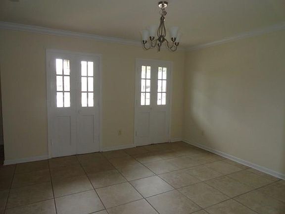 5th image of 3732 Bunkerhill Dr